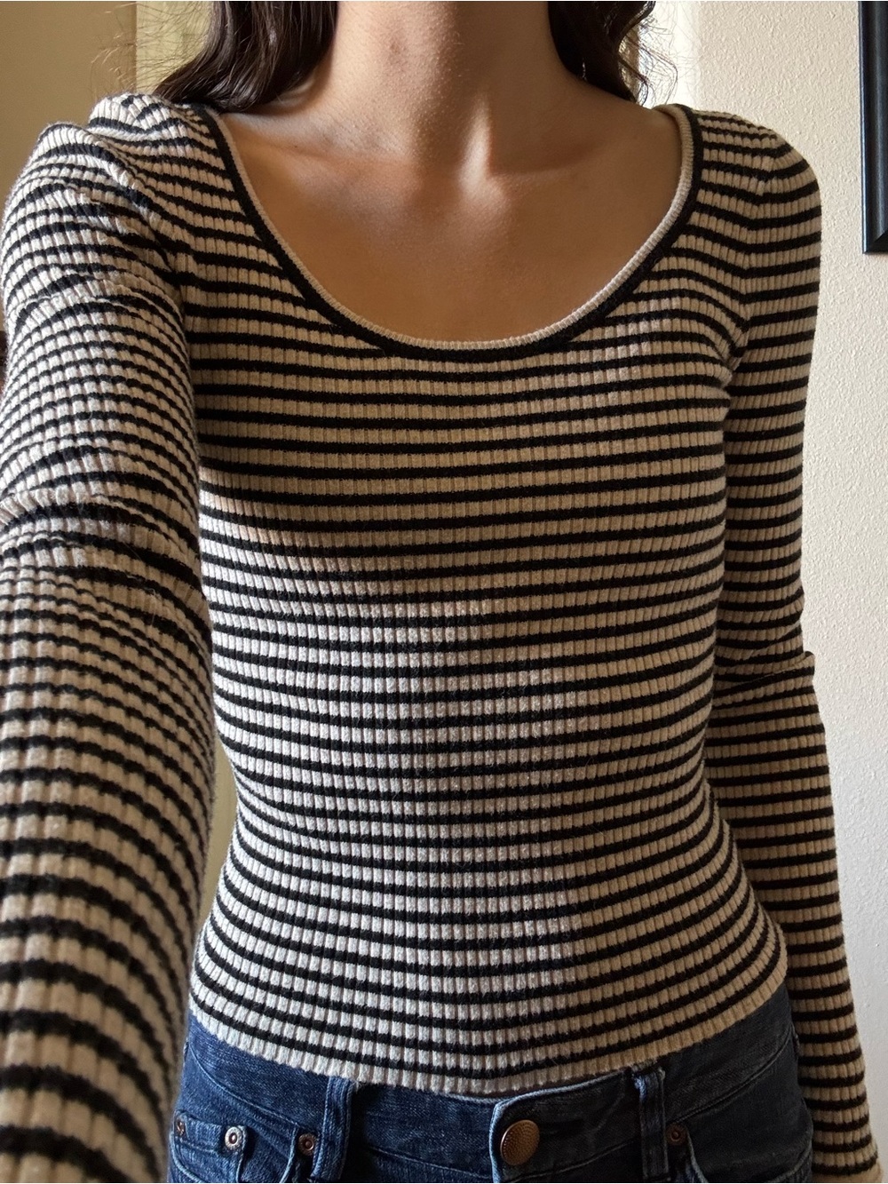 Universal Thread Black & Cream Striped Ribbed Scoop Neck Top